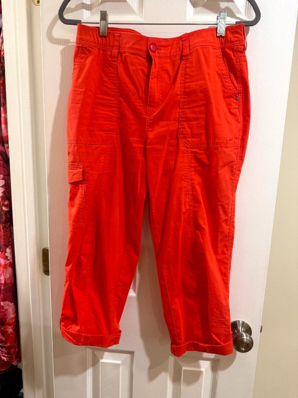 Chico’s Cotton Red Cargo Utility Capri Cropped Roll Tab, Chicos Sz 0 /US Sz 4